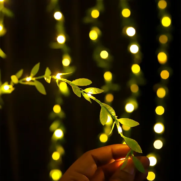 Green_Leaf_Artificial_Vine_Curtain_Light_with_180_Warm_LED