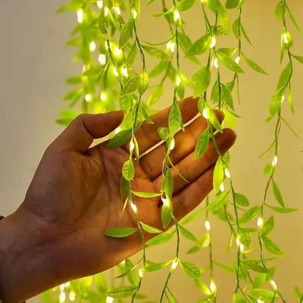 Green_Leaf_Artificial_Vine_Curtain_Light_with_180_Warm_LED