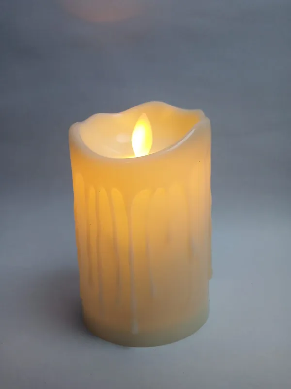 Cream_Wax_Flickering_Flame_LED_Candle