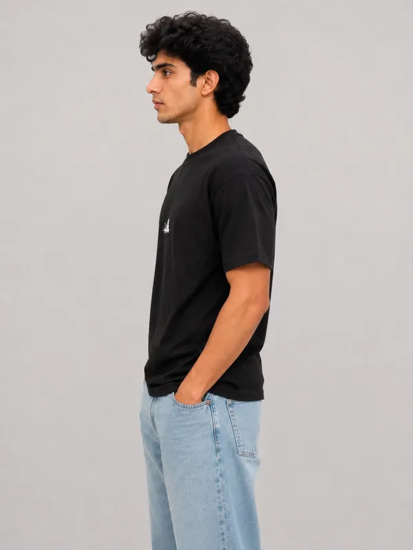 Black_Cotton_Graphic_Print_Oversized_T-Shirt_for_Men