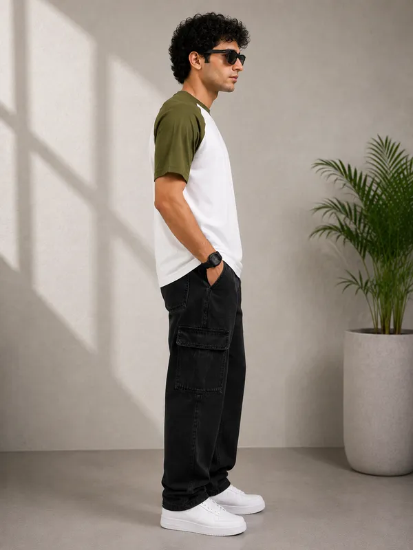 JW_GREEN-WHITE-T-SHIRT