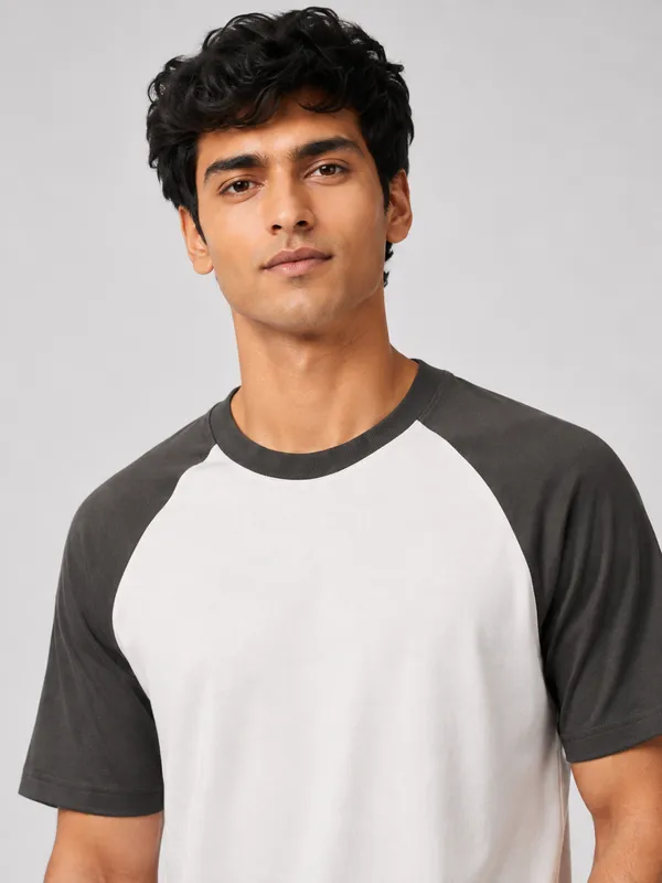 JW_GREY-WHITE-T-SHIRT