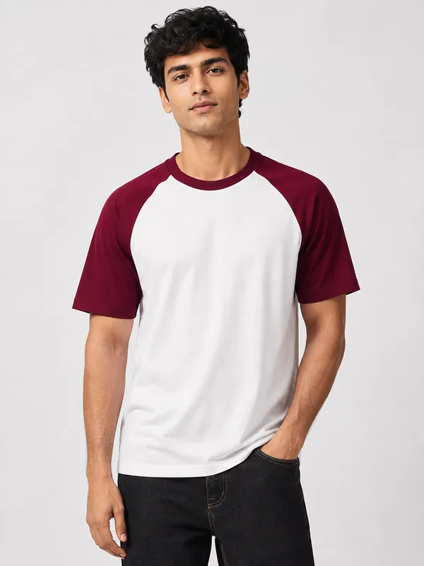 JW_MARRON-WHITE-T-SHIRT