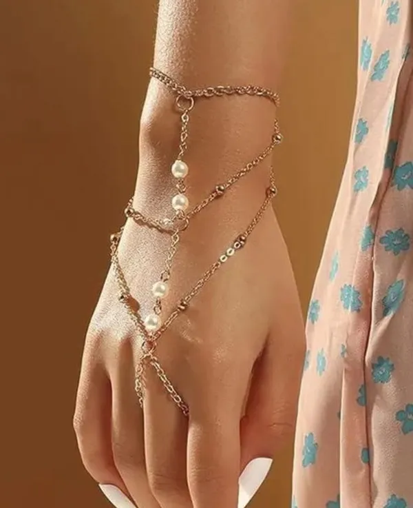 Gold_Hand_Chain_Alloy_For_Women
