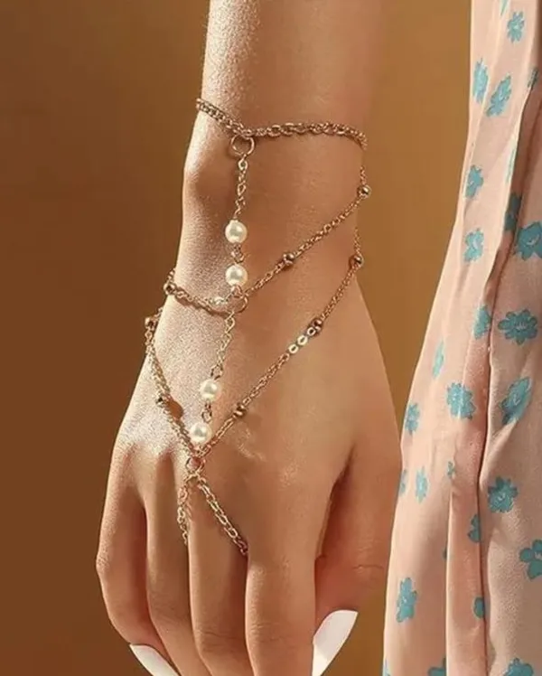 Gold_Hand_Chain_Alloy_For_Women