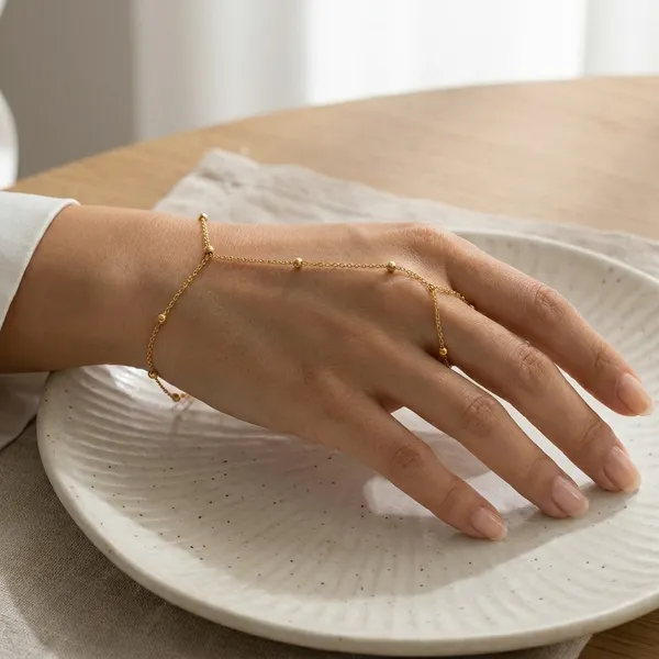 Gold_Hand_Chain_Alloy_For_Women