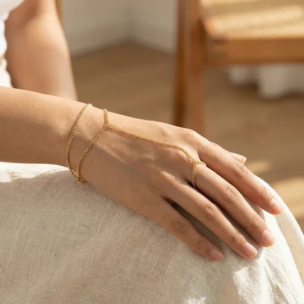 Gold_Hand_Chain_Alloy_For_Women