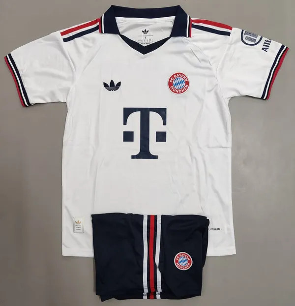 Black_White_Football_Jersey_Shorts_Set_for_Men