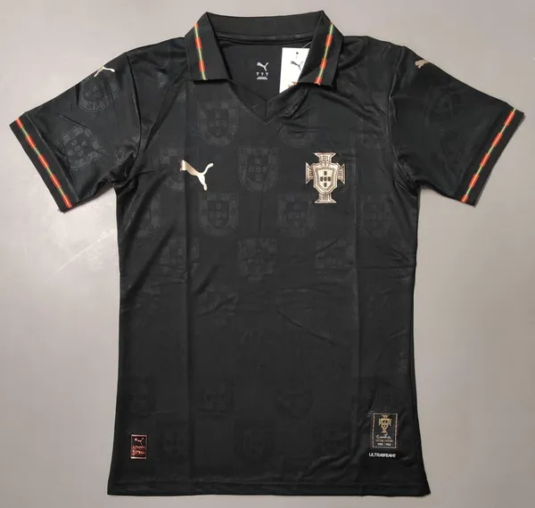 Black_White_Football_Jersey_Shorts_Set_for_Men