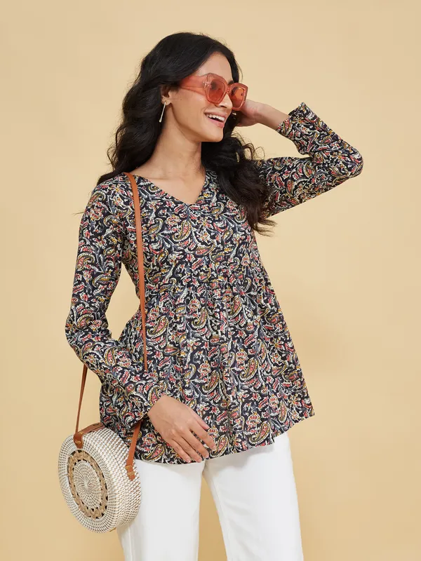 Multicolor_Cotton_Fancy_Tunic_Kurti_For_Women