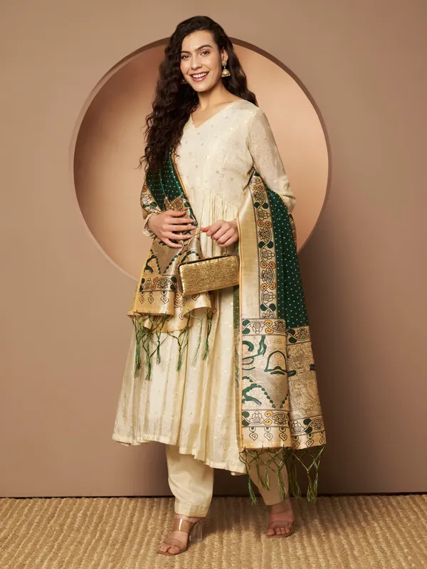 Cream_And_Green_Poly_Silk_Fancy_Dupatta_For_Women
