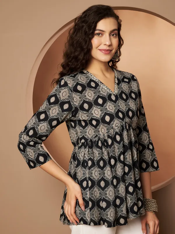 Multicolor_Cotton_Fancy_Tunic_Kurti__For_Women