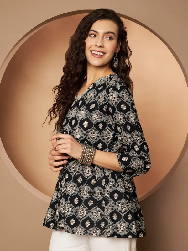 Multicolor_Cotton_Fancy_Tunic_Kurti__For_Women