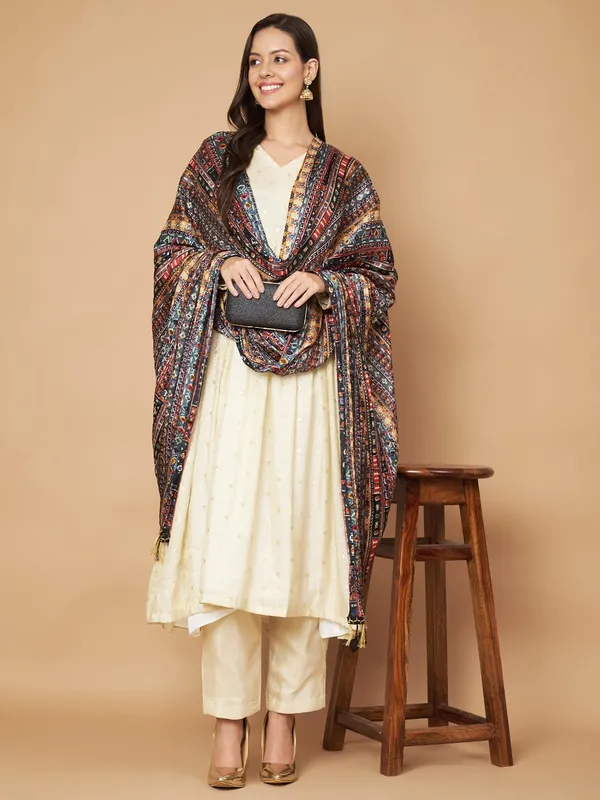 Multicolor_Polyster_Fancy_Dupatta_For_Women