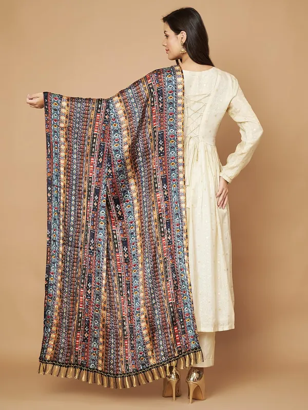 Multicolor_Polyster_Fancy_Dupatta_For_Women