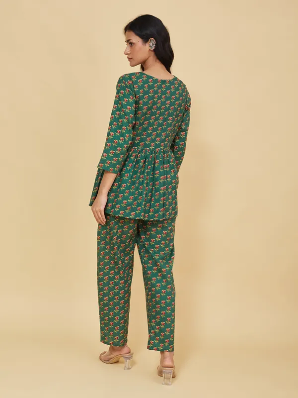 Green_Cotton_Fancy_Coord_Set_For_Women