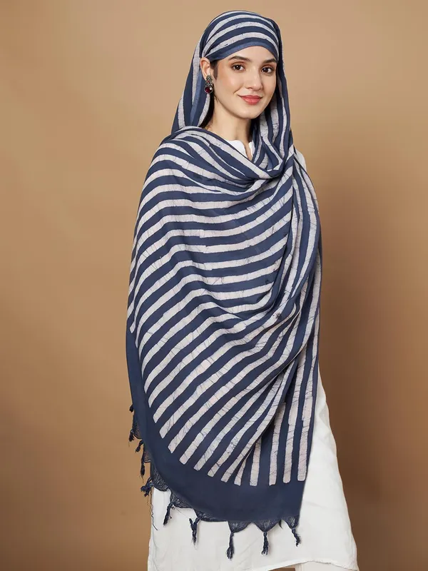 Navy_Blue_And_White_Viscose_Rayon_Fancy_Dupatta_For_Women