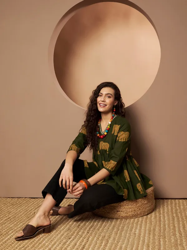 Green_Cotton_Fancy_Tunic_Kurti_For_Women