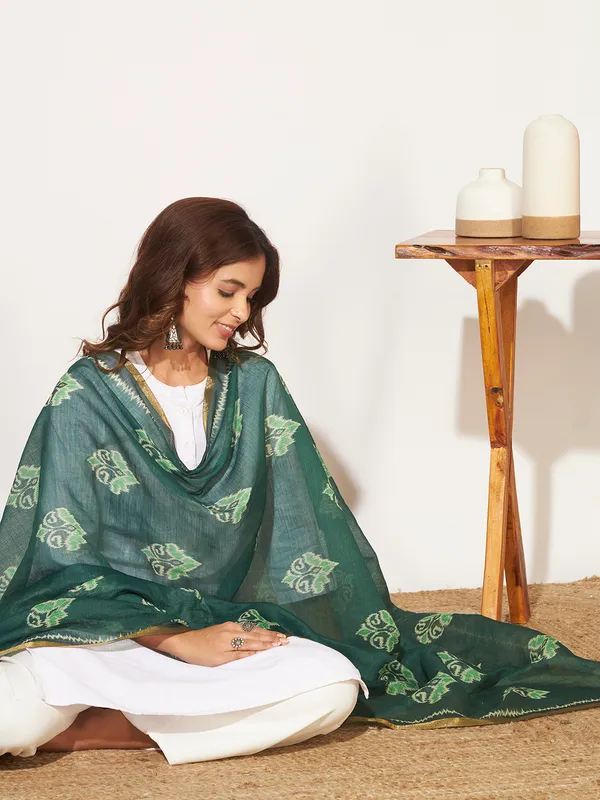 Green_And_Gold_Poly_Linen_Fancy_Dupatta_For_Women
