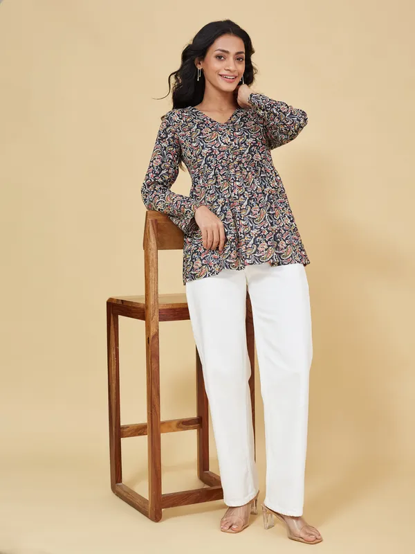 Multicolor_Cotton_Fancy_Tunic_Kurti_For_Women