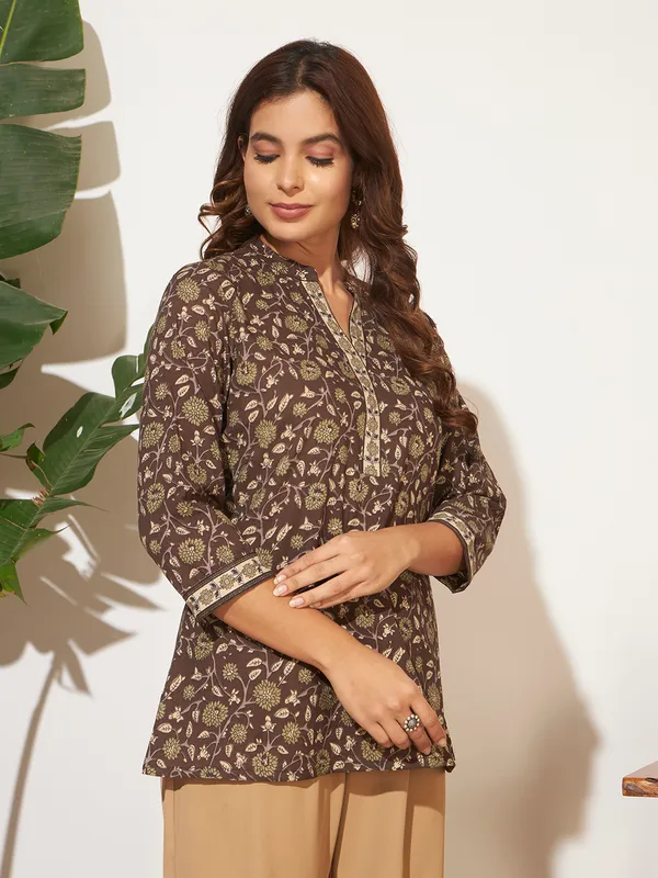 Brown_Cotton_Fancy_Tunic_Kurti_For_Women