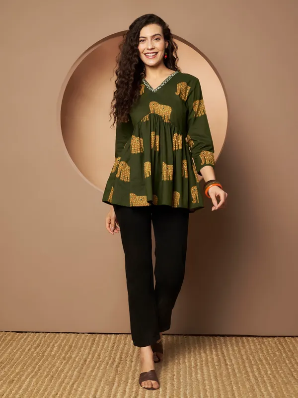 Green_Cotton_Fancy_Tunic_Kurti_For_Women