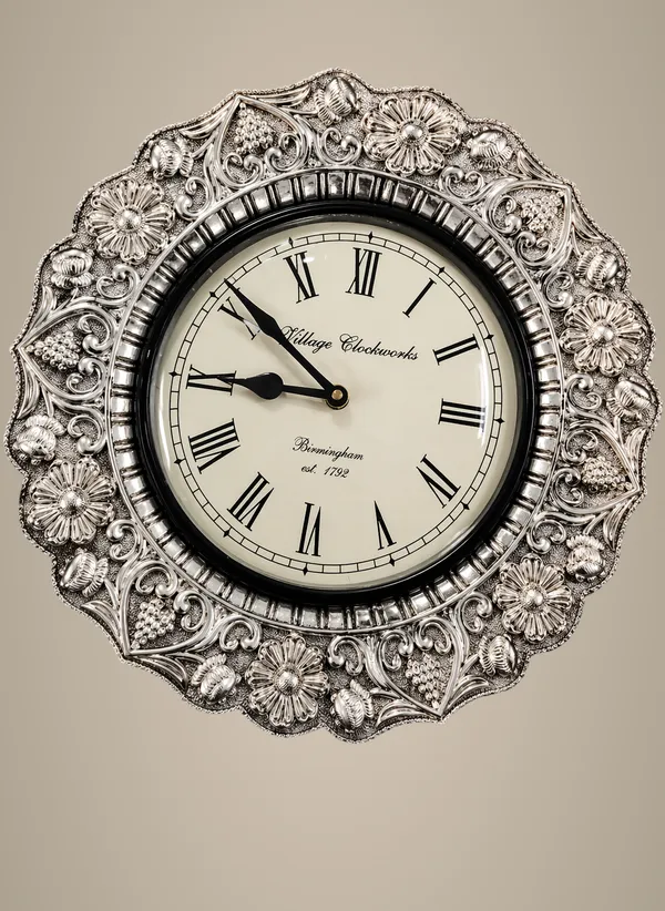 Regal_Bloom_Wall_Clock_–_Silver_Finish
