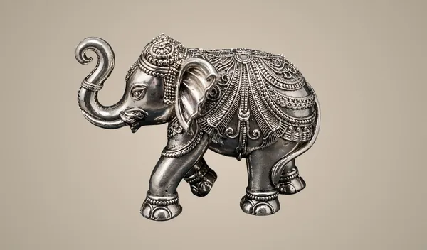 Royal_Prosperity_Elephant_–_Silver_Finish