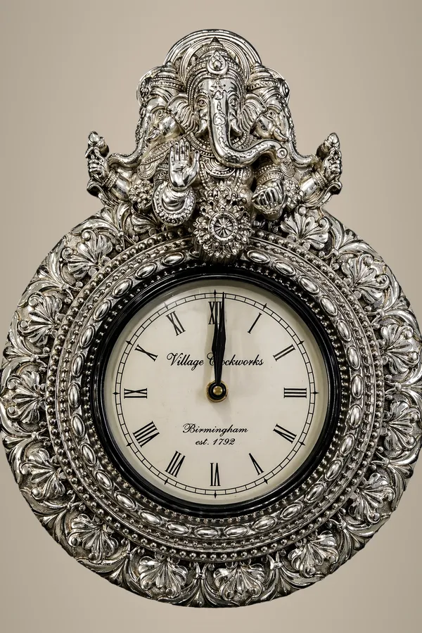 Ganesh_Divine_Wall_Clock_–_Silver_Finish