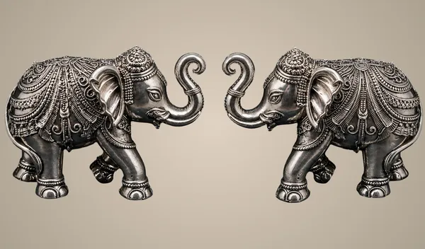 Royal_Elephant_Pair_–_Silver_Finish