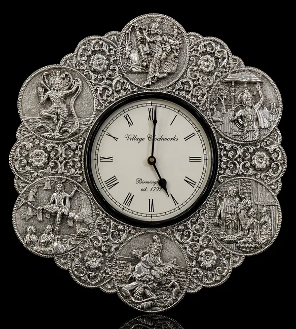 Divine_Krishan_Leela_Wall_Clock_–_Silver_Finish