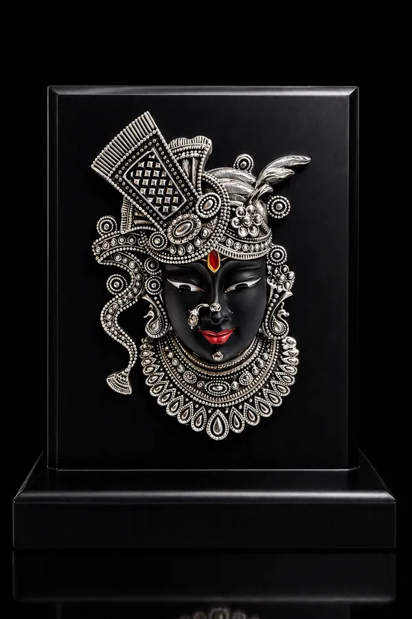 Divine_Shrinath_Face_–_Silver_Finish