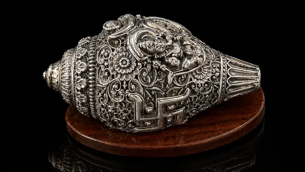 Divine_Shankh_–_Silver_Finish