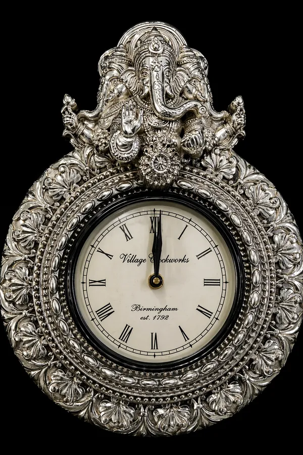 Ganesh_Divine_Wall_Clock_–_Silver_Finish