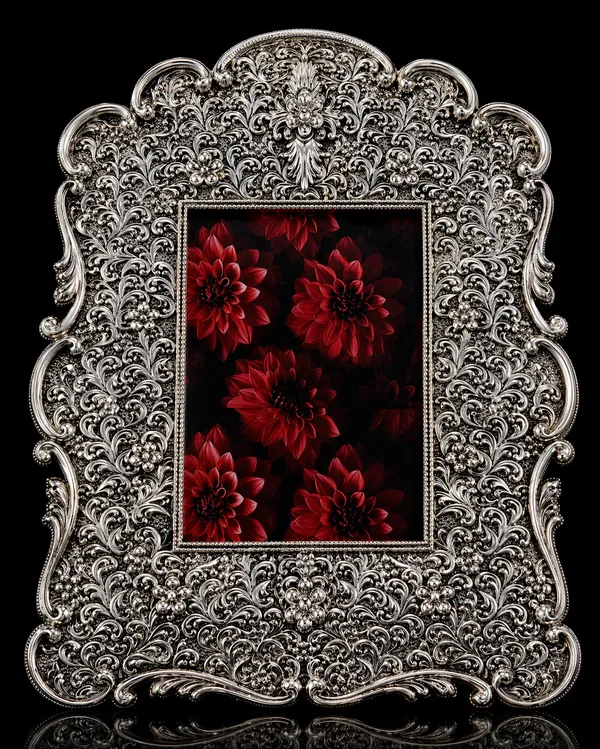 Majestic_Heritage_Photo_Frame_–_Silver_Finish