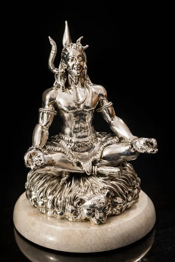 Meditative_Lord_Shiva_Idol_–_Silver_Finish