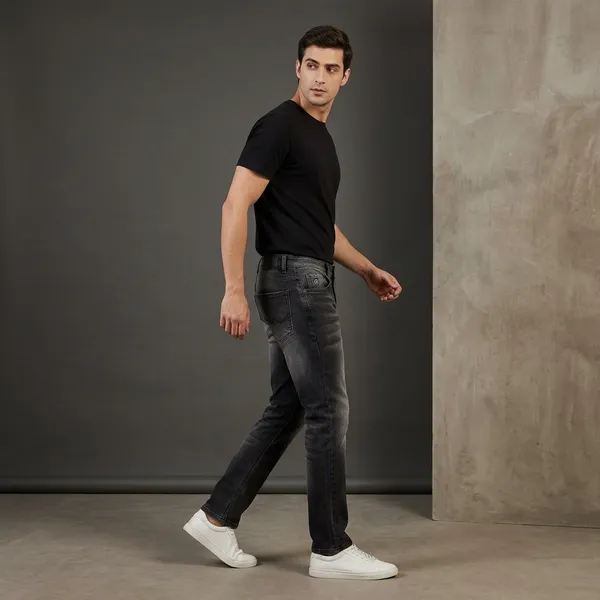 Black_Denim_Slim_Fit_Faded_Jeans_For_Men