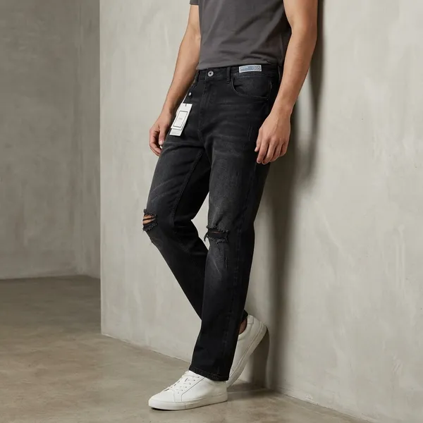 Black_Denim_Straight_Fit_Ripped_Knee_Jeans_For_Men