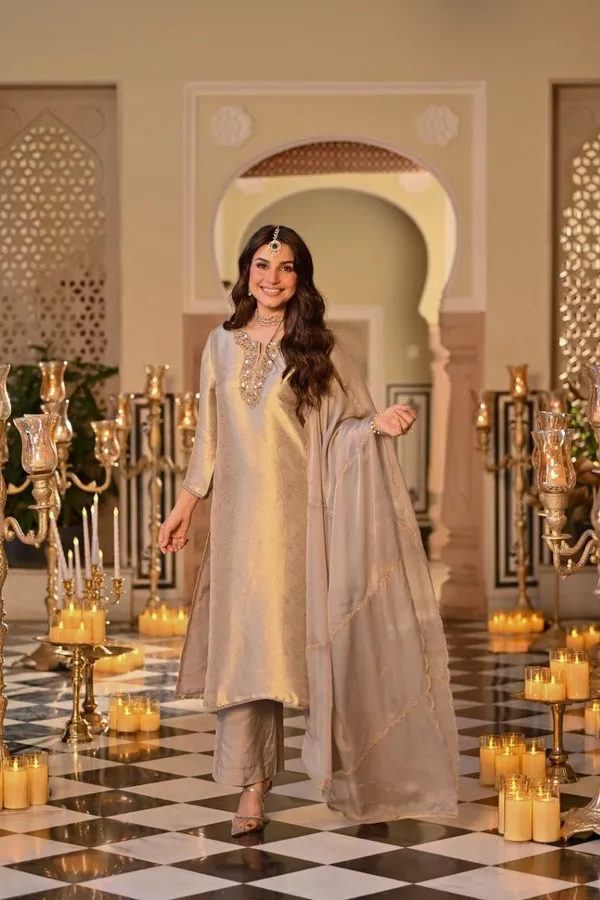 Women_Printed_Regular_Kurta_Set