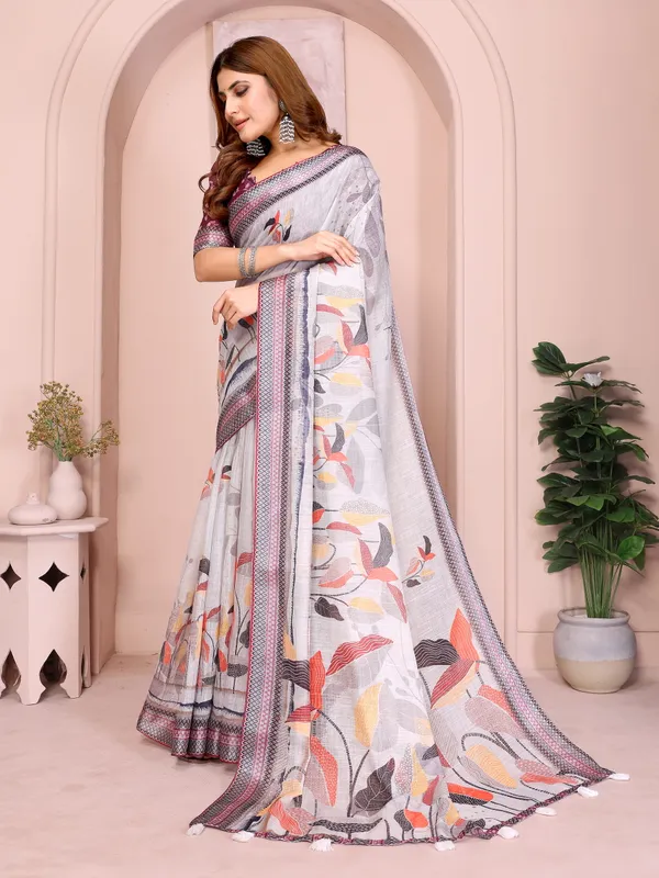 Grey_Lilen_Cotton_Saree_For_Women