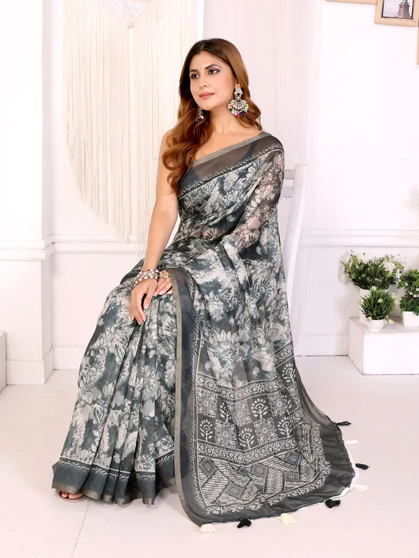 Grey_White_Chanderi_Saree_For_Women