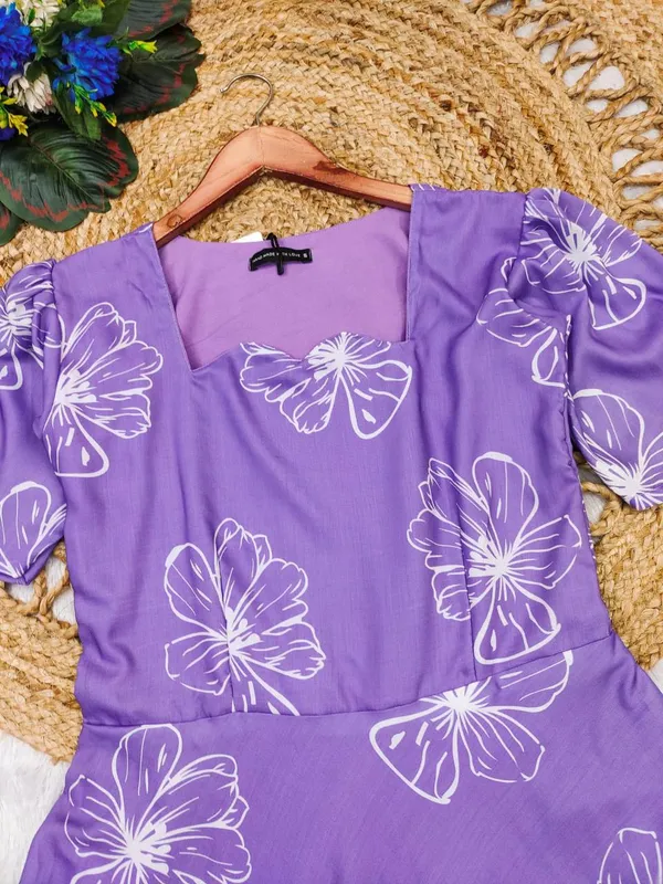Lavender_Soft_Cotton_Gown_For_Women