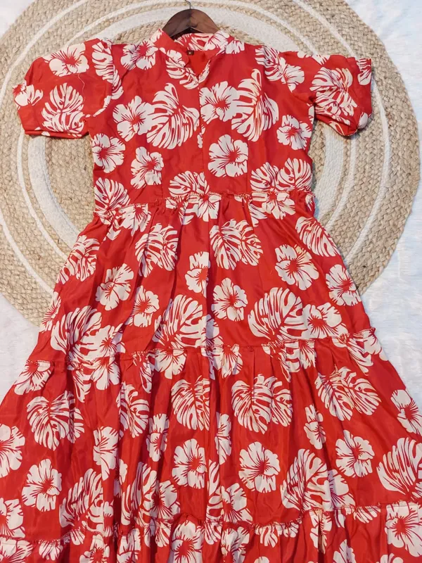 Elegance_Soft_Cottonwork_Long_Gown