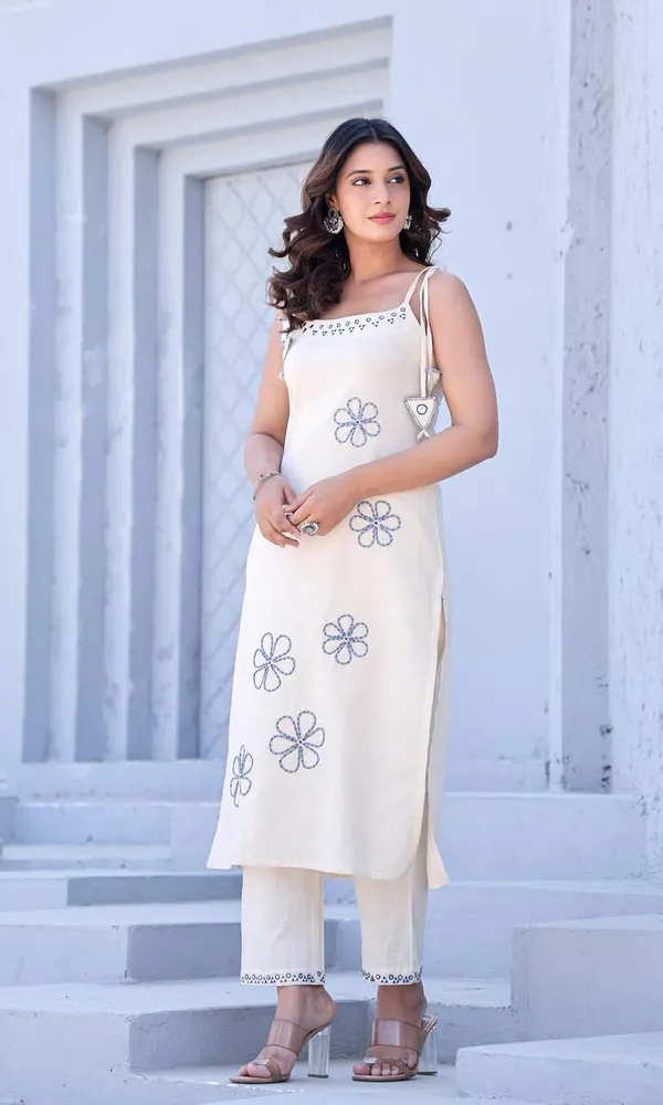 Reyon_Slub_Beautiful_Suit_Set_And_Duppta