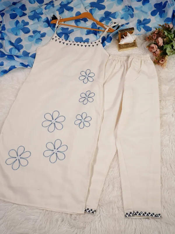 Blue_Reyon_Kurta_Set_For_Women