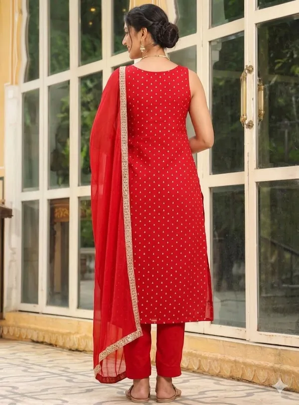 Red_Reyon_Kurta_Set_For_Women