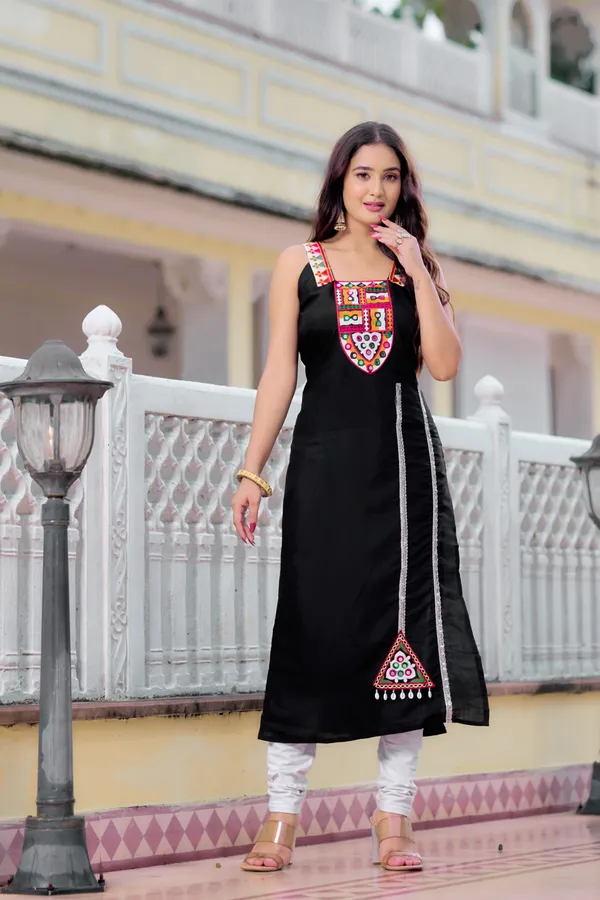 Elegance_With_Kutchi_Embroidery_And_Mirror_Work_Sleeveless_Straight-Fit_Kurti