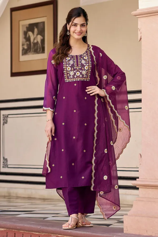 Purple_Heavy_Reyon_Kurta_Set_For_Women