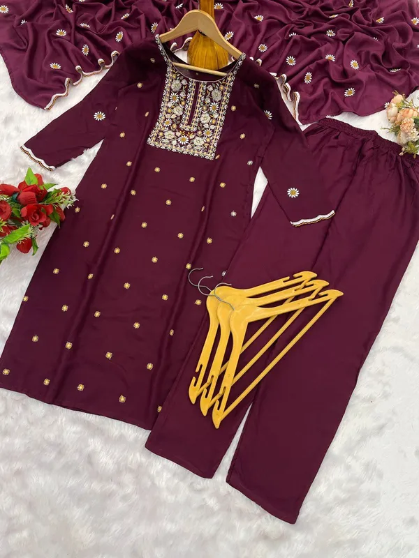 Purple_Heavy_Reyon_Kurta_Set_For_Women