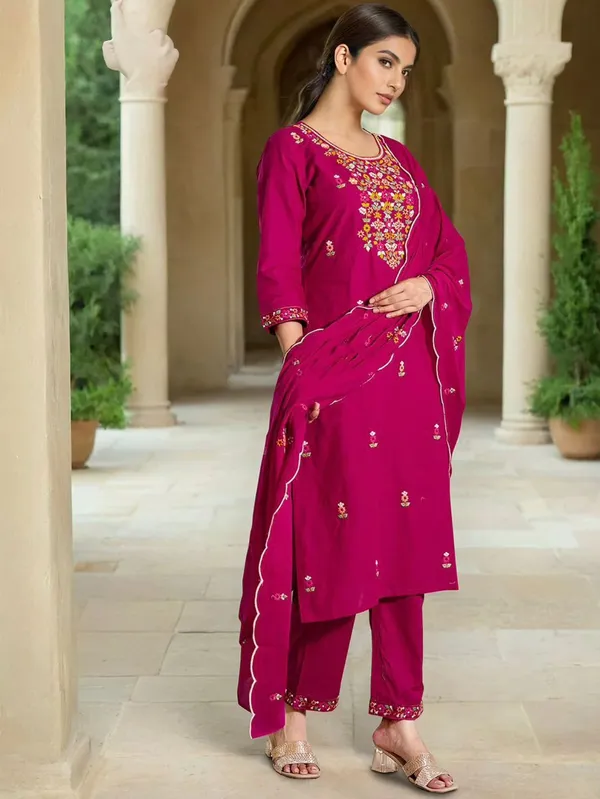 Roman_Fabric_Beautiful_Suit_Set
